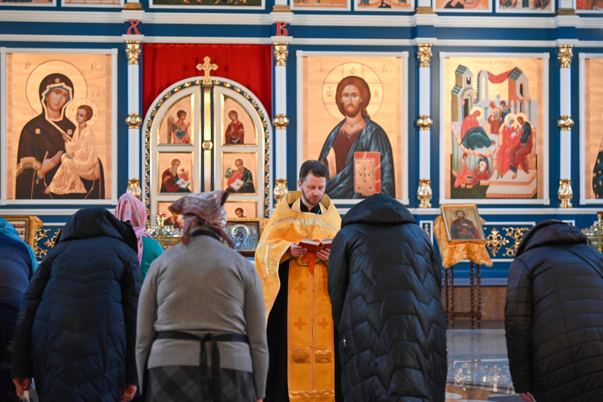 23 ноября прихожане храма Рождества Пресвятой Богородицы помолились о даровании победы над супостаты